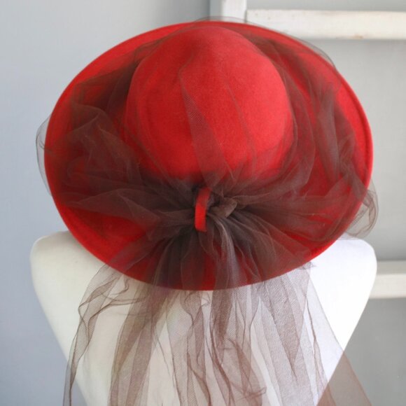 Frank Olive Marshall Field & CO VTG Red Wide Brim Wool Hat with Brown Mesh Veil - Picture 3 of 7